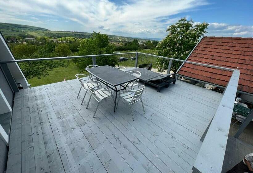 Völgyhíd Village Balaton