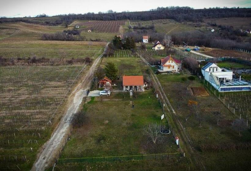 Völgyhíd Village Balaton