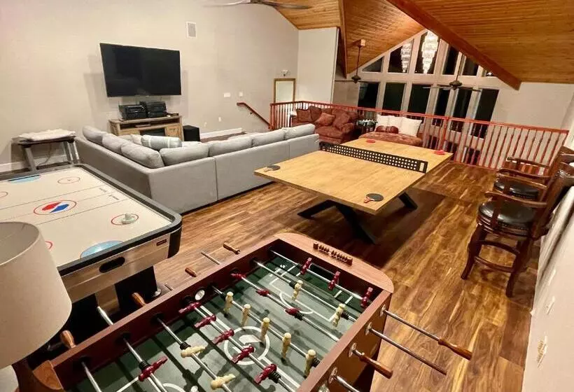 Stunning 3,400 Sq Ft Lake House W Boat Dock, Sauna, Steam Shower, And More