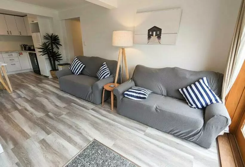 Allinga Apartment