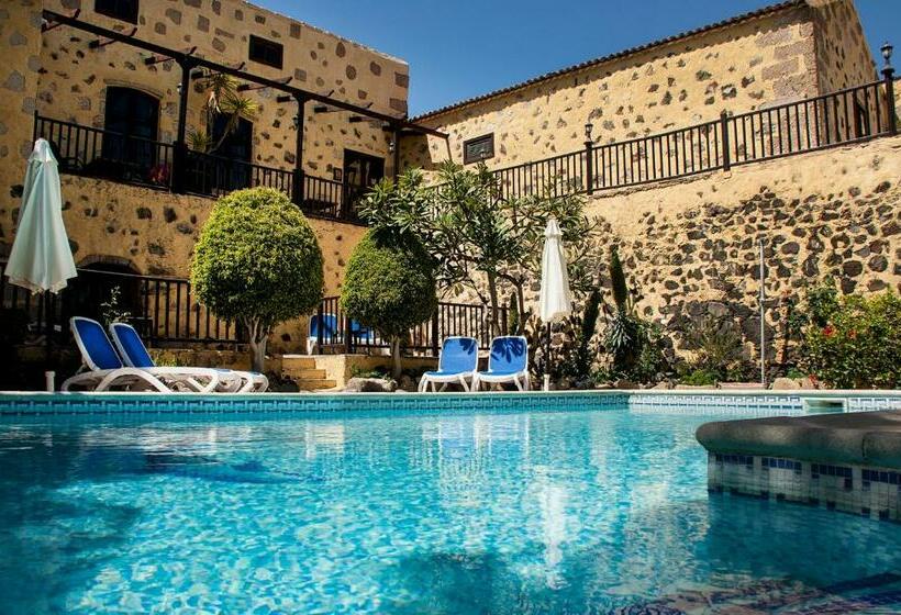 Bougainvillea Cottage