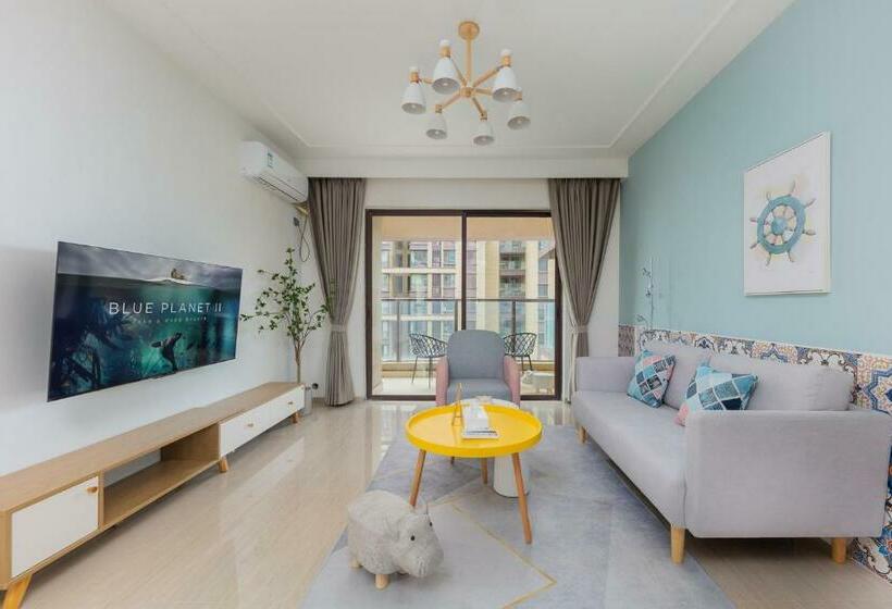 Locals Apartment House 05