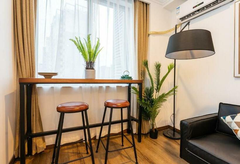 Locals Apartment Inn 05