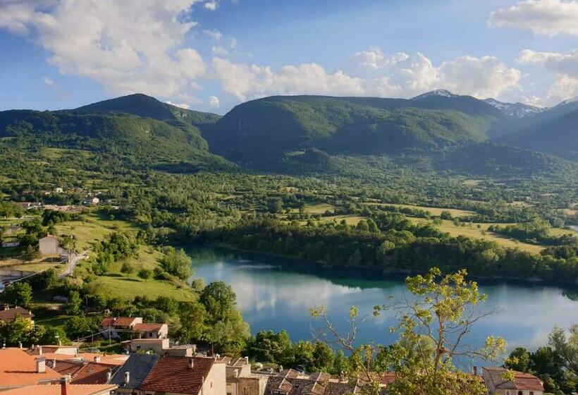 La Porticina. Your Lake View Home