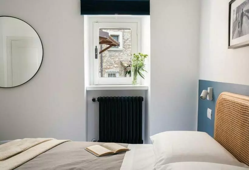 La Porticina. Your Lake View Home