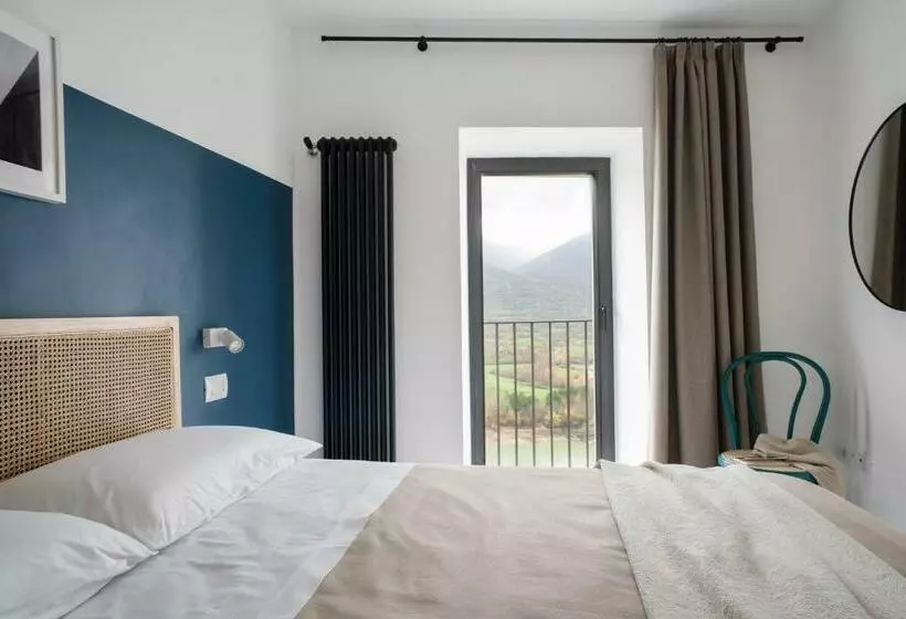 La Porticina. Your Lake View Home