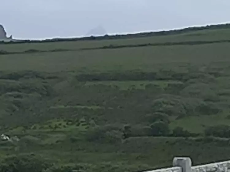 Stunning 1 Bed Apartment Valentia Island