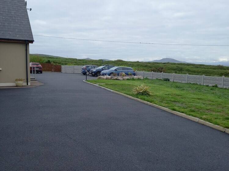 Stunning 1 Bed Apartment Valentia Island