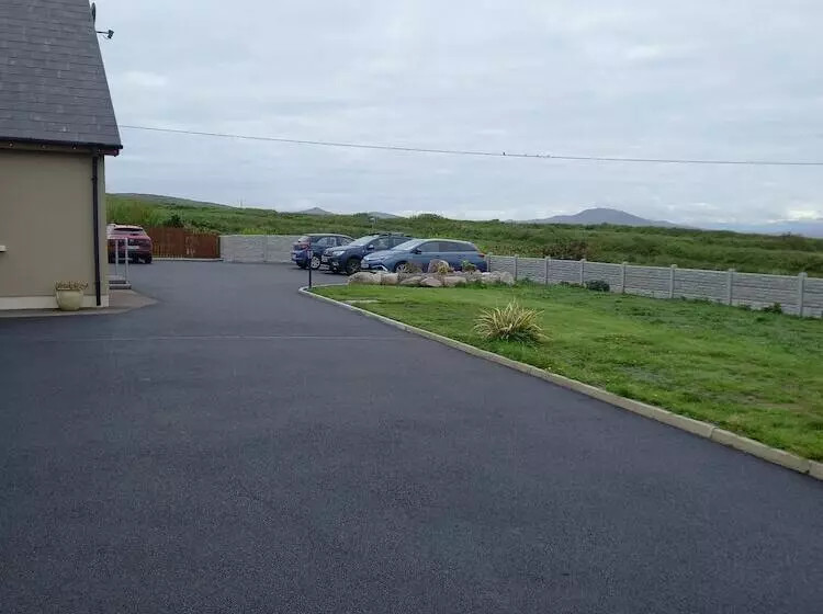 Stunning 1 Bed Apartment Valentia Island