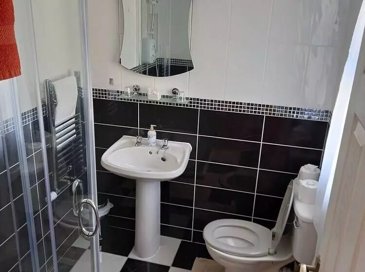 Stunning 1 Bed Apartment Valentia Island