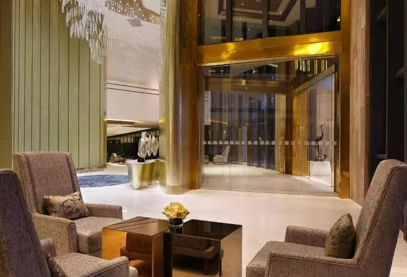 هتل Holiday Inn Kunming City Centre, An Ihg