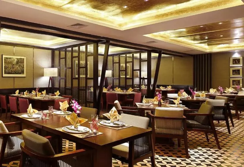 هتل Holiday Inn Kunming City Centre, An Ihg