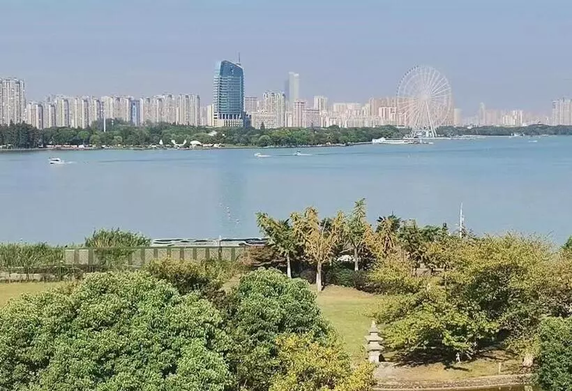 リゾートホテル 无锡花园大酒店