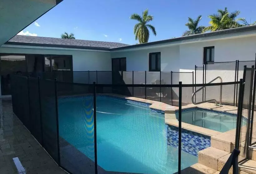 Luxe 5br Pool Jacuzzi Basketball L17