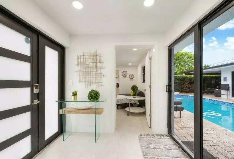 Luxe 5br Pool Jacuzzi Basketball L17