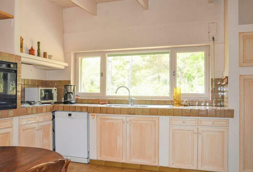 Lovely Home In La Tour Daigues