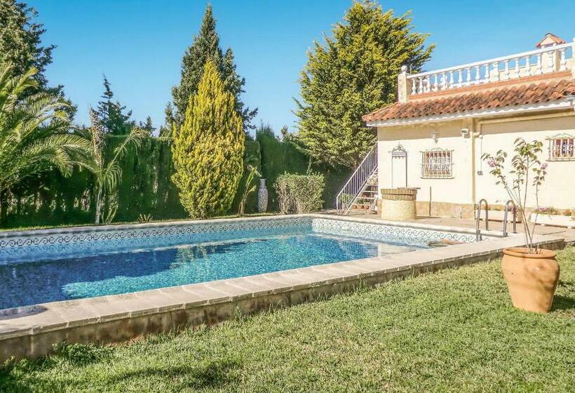 Gorgeous Home In Urbanización La Sima