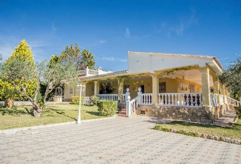 Gorgeous Home In Urbanización La Sima