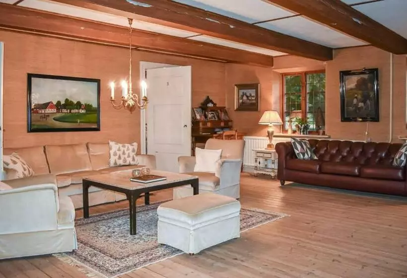 Cozy Home In Annelöv With House A Panoramic View