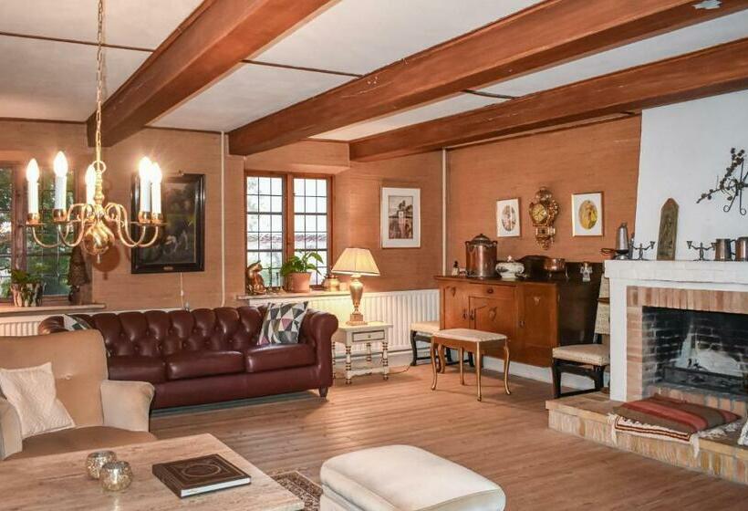 Cozy Home In Annelöv With House A Panoramic View