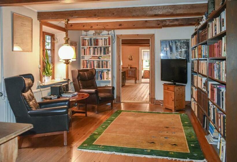 Cozy Home In Annelöv With House A Panoramic View