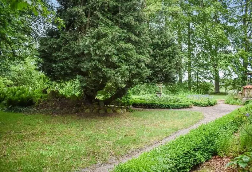 Cozy Home In Annelöv With House A Panoramic View