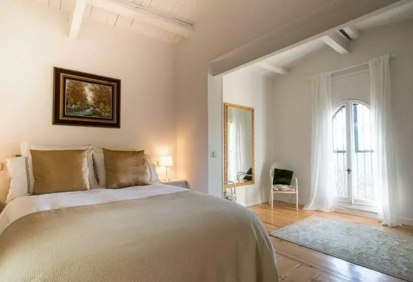 Preciosa Villa De Campo / Wonderful Country Villa