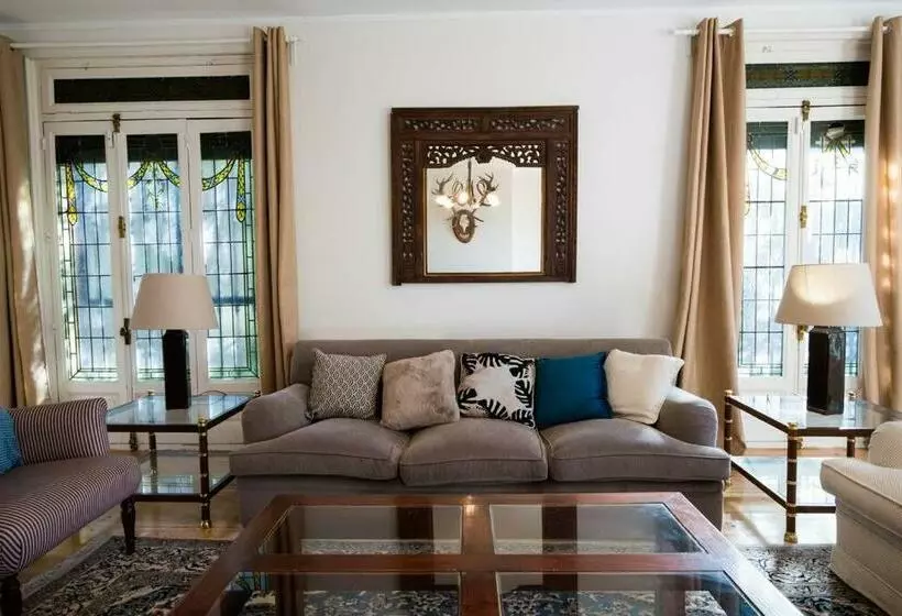 Preciosa Villa De Campo / Wonderful Country Villa