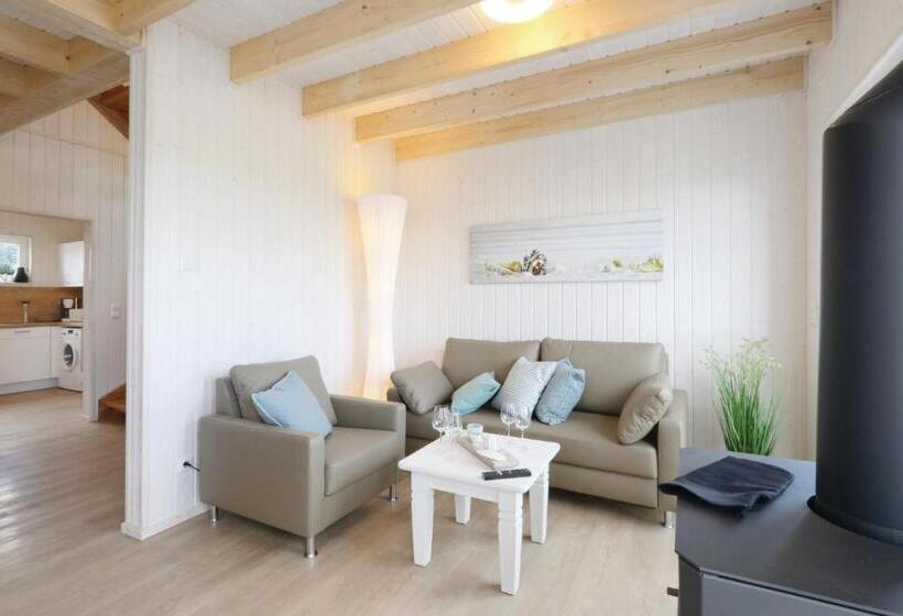 Stunning Home In Ostseeresort Olpenitz With 2 Bedrooms, Sauna And Wifi