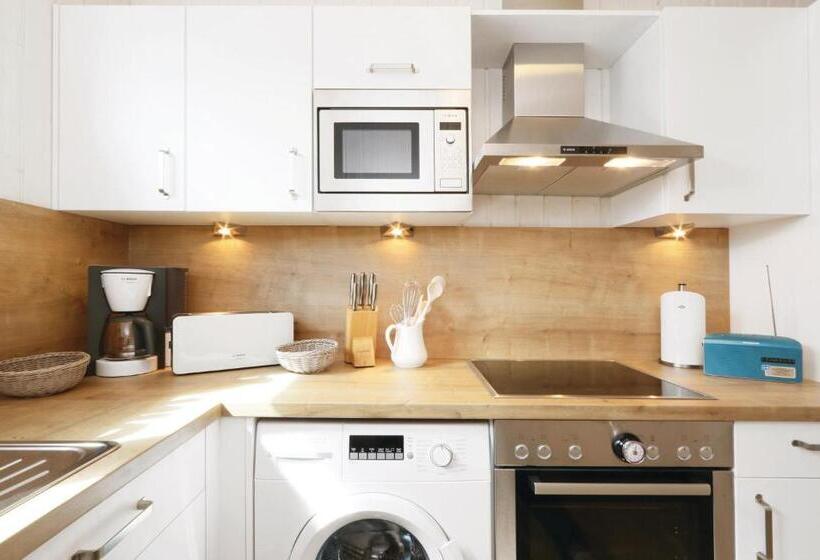 Stunning Home In Ostseeresort Olpenitz With 2 Bedrooms, Sauna And Wifi