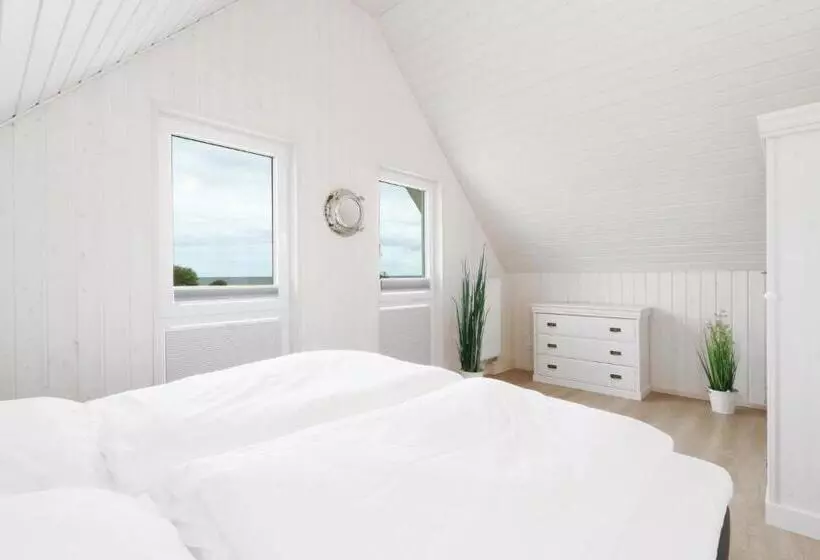 Stunning Home In Ostseeresort Olpenitz With 2 Bedrooms, Sauna And Wifi