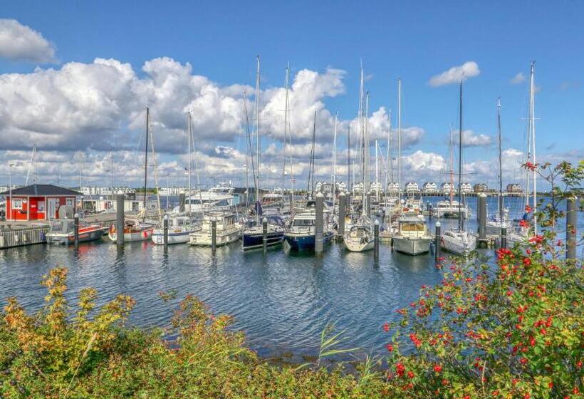 Stunning Home In Ostseeresort Olpenitz With 2 Bedrooms, Sauna And Wifi