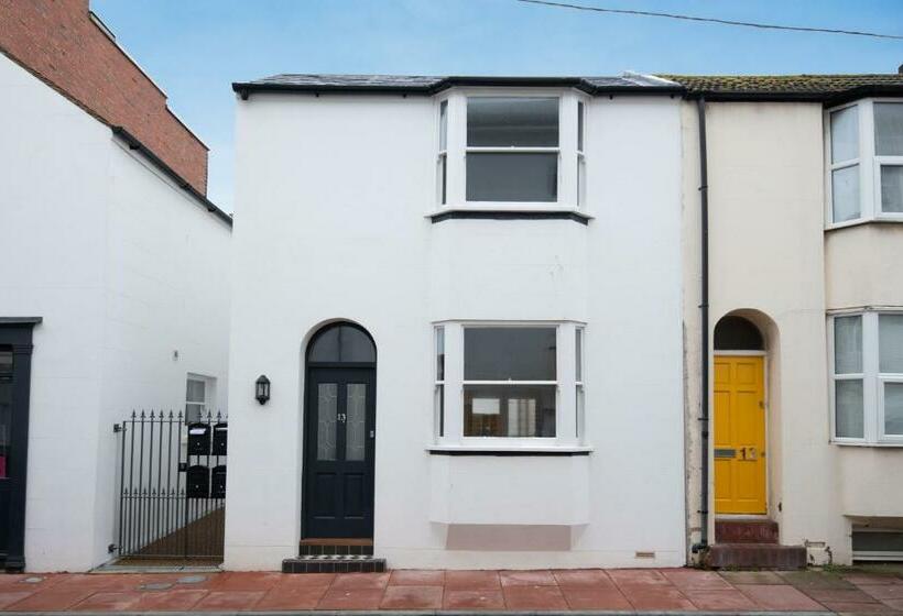 Castle Street Central Brighton Townhouse, Up To 8 Guests