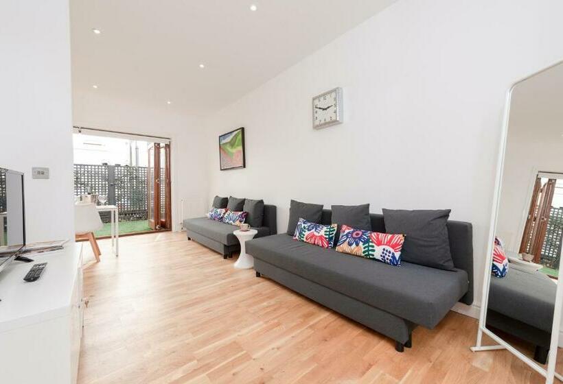 Castle Street Central Brighton Townhouse, Up To 8 Guests