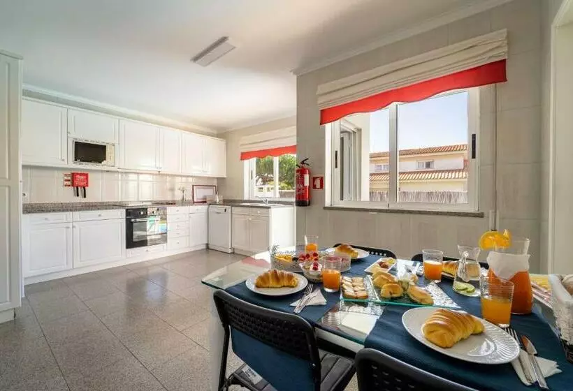 Marinhas Esposende   Moradia V4 Com Piscina Junto à Praia By House And People