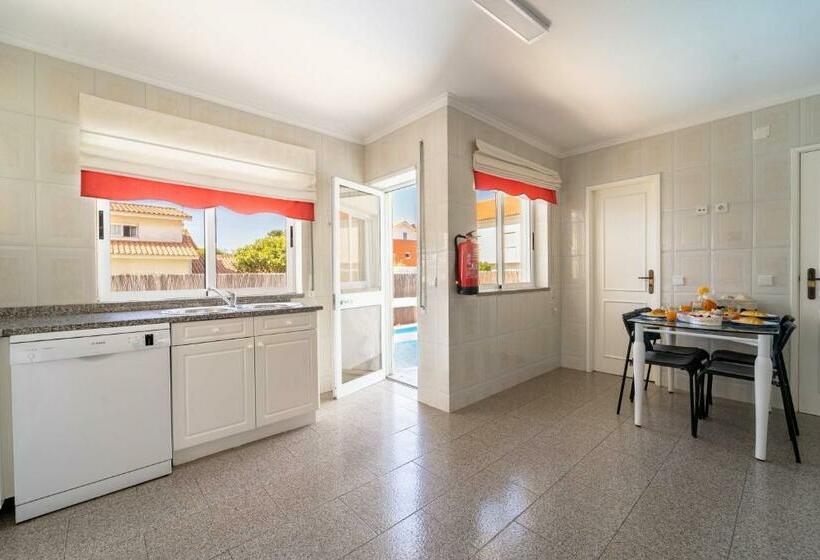 Marinhas Esposende   Moradia V4 Com Piscina Junto à Praia By House And People