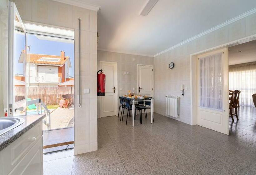 Marinhas Esposende   Moradia V4 Com Piscina Junto à Praia By House And People