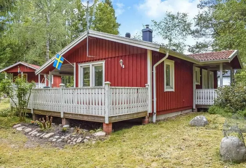 2 Bedroom Beautiful Home In Västra Torup