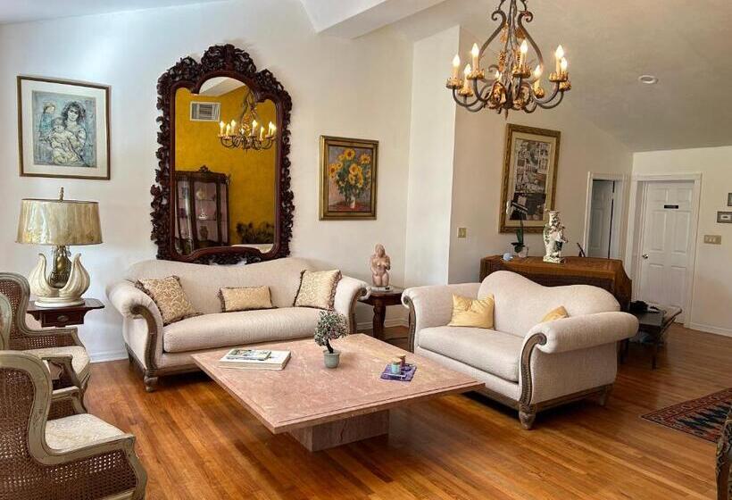 Cozy House 3 Large Bedrooms 3full Bath And King Beds