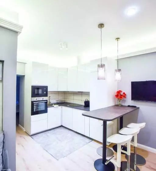 Riverside Apartment In Downtown