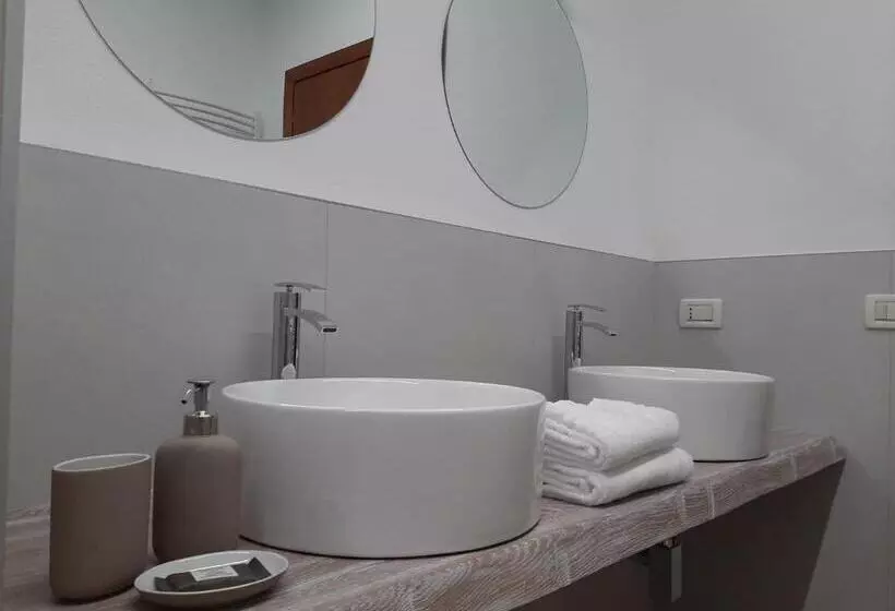 Sotto Il Portico Home