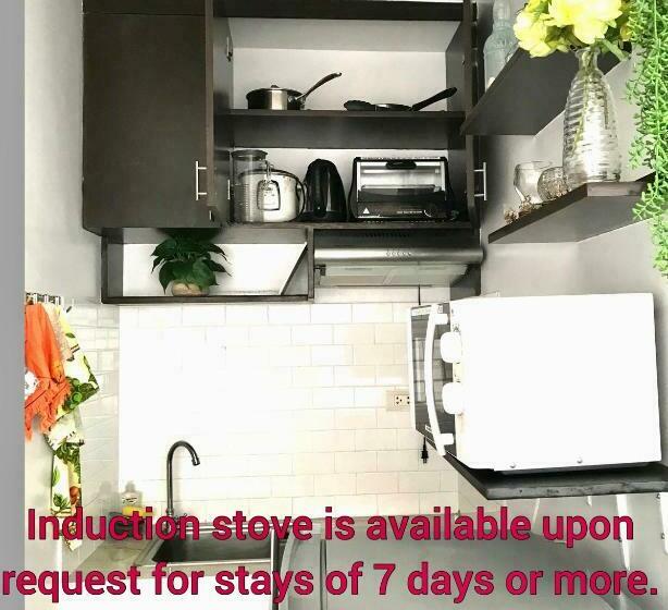 Cozy And Full Service Condo At The Heart Of Bacolod