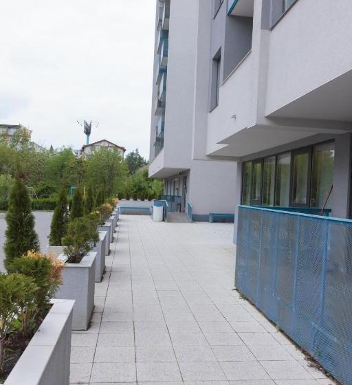 Gold Class Apartment Ams 63