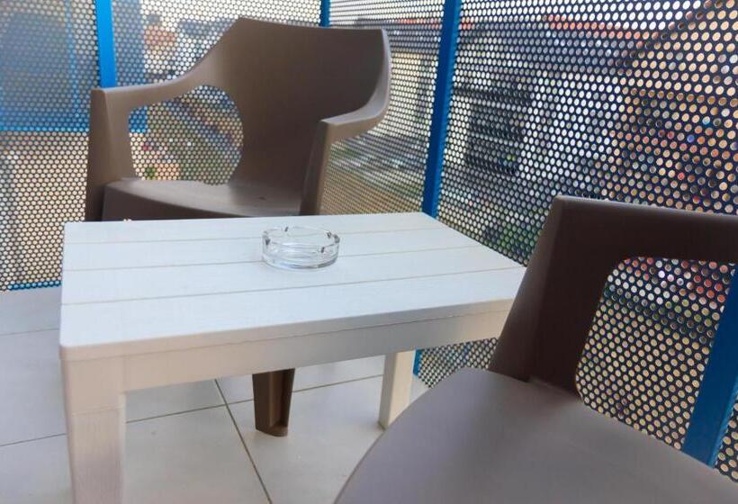 Gold Class Apartment Ams 63