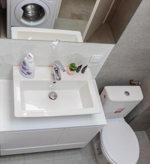 Gold Class Apartment Ams 63