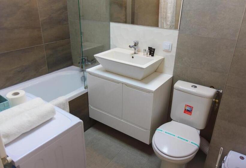 Gold Class Apartment Ams 63