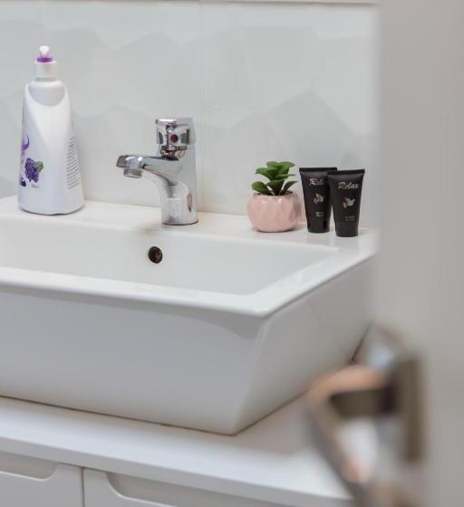 Gold Class Apartment Ams 63