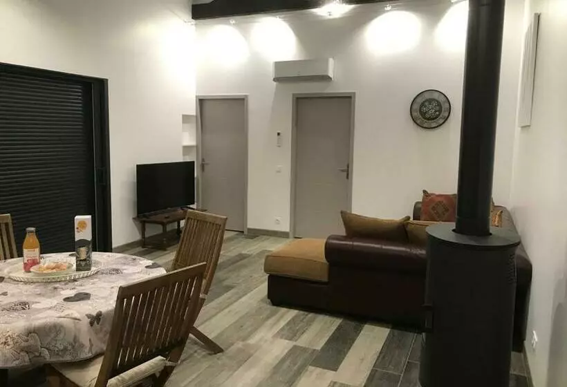 Gîtes Avec Piscine Et Jacuzzi Au Mas De Cadoule