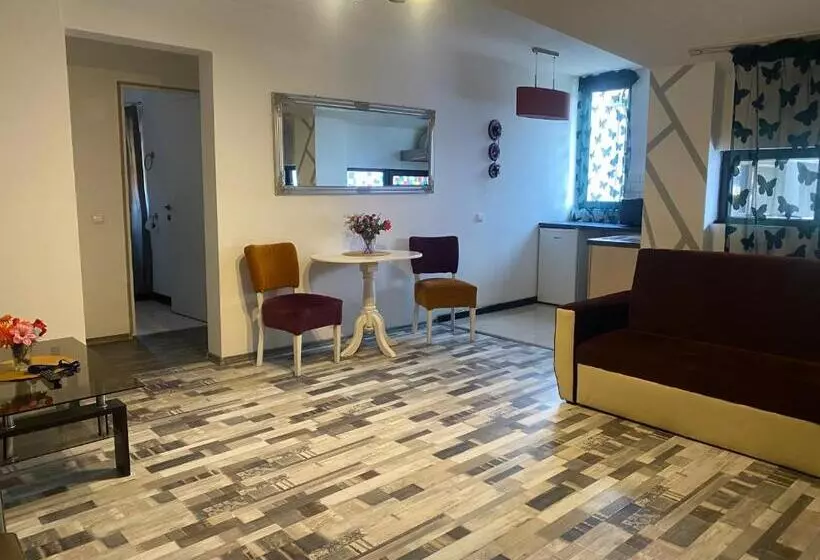 The Vintage   Wonderful Apartment In Best Location