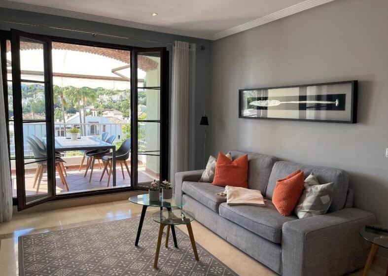 Marbella, Los Arqueros Golf & Country Club, Sleeps 7 Plus 1 Child